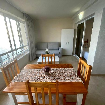 Apartamento Torre Levante, primera línea de playa Benidorm Exterior foto