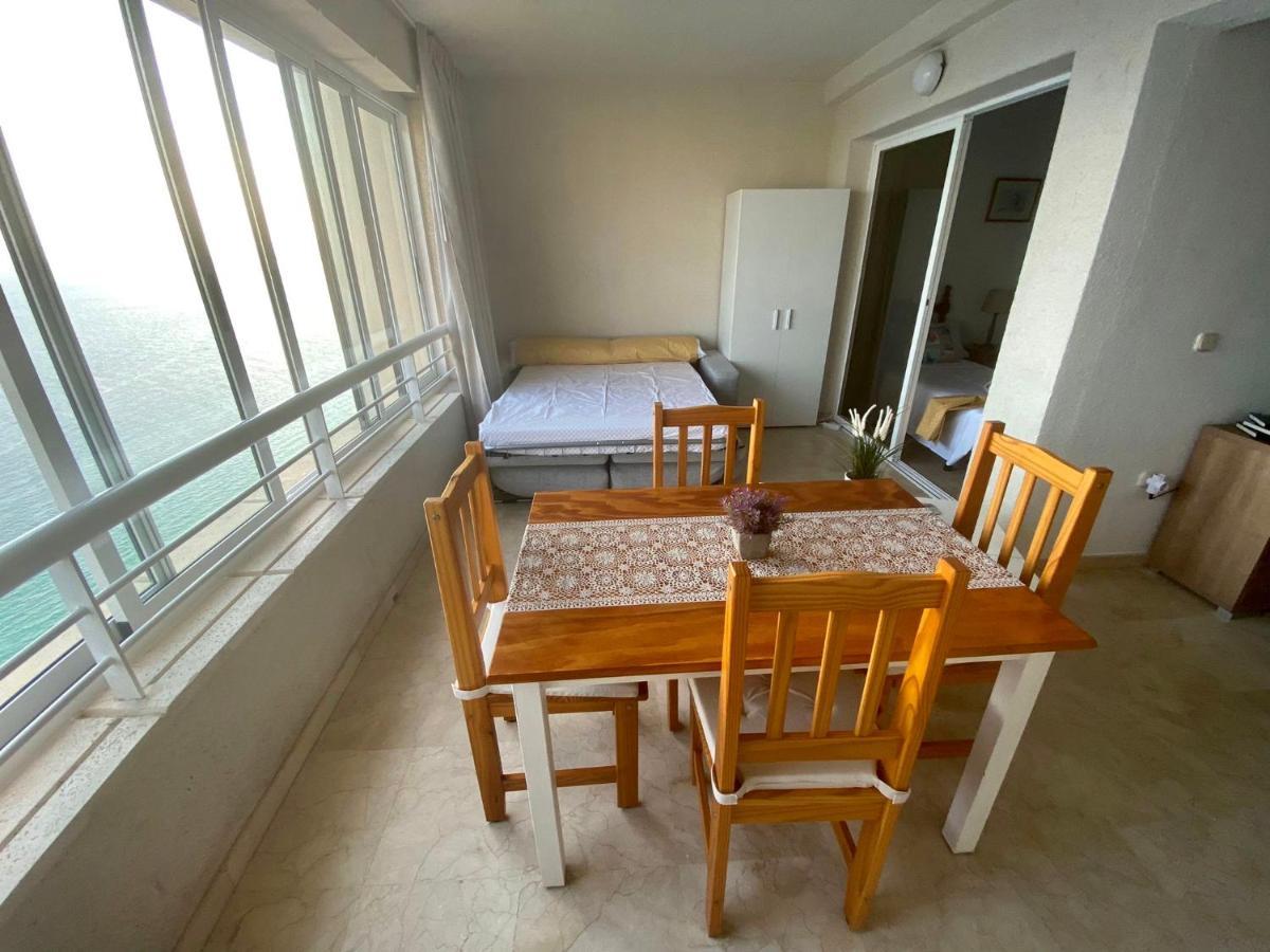 Apartamento Torre Levante, primera línea de playa Benidorm Exterior foto