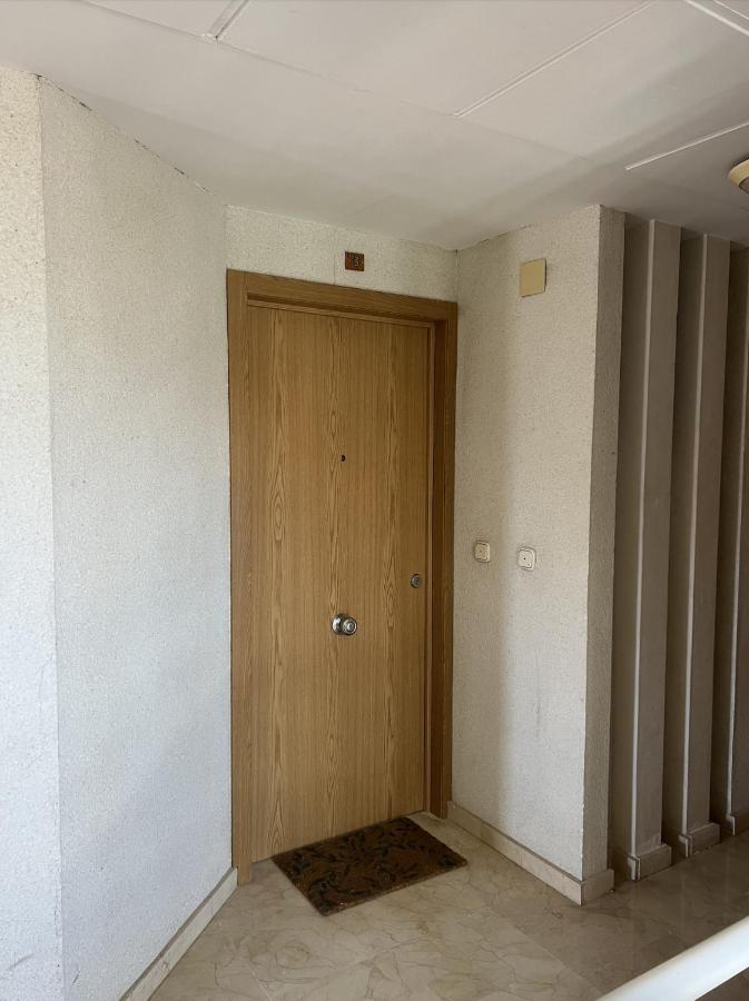 Apartamento Torre Levante, primera línea de playa Benidorm Exterior foto